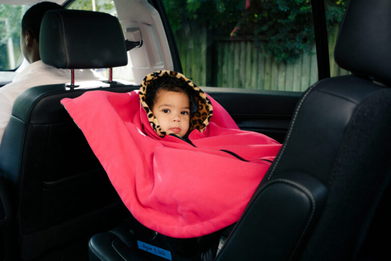 How to Keep Baby Warm in Car Seat