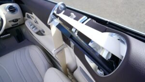 How to Loosen Car Seat Straps