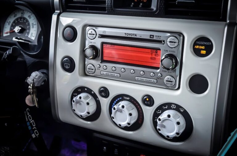 How to Reset Sirius Radio in Car