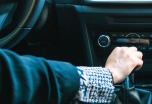 How to Safely Shift an Automatic Car in Neutral With a Dead Battery