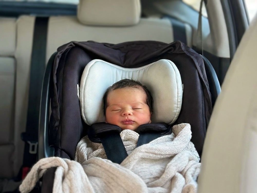 How Long Can a Newborn Stay in Car Seat