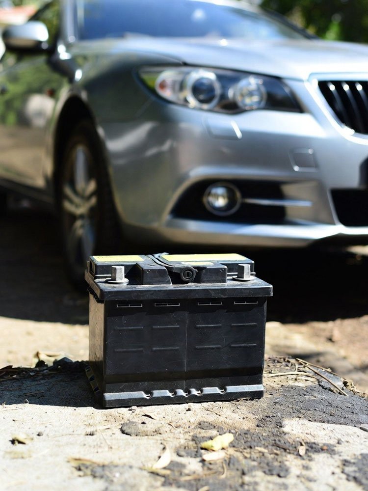 When Connecting a Car Battery Which Terminal First